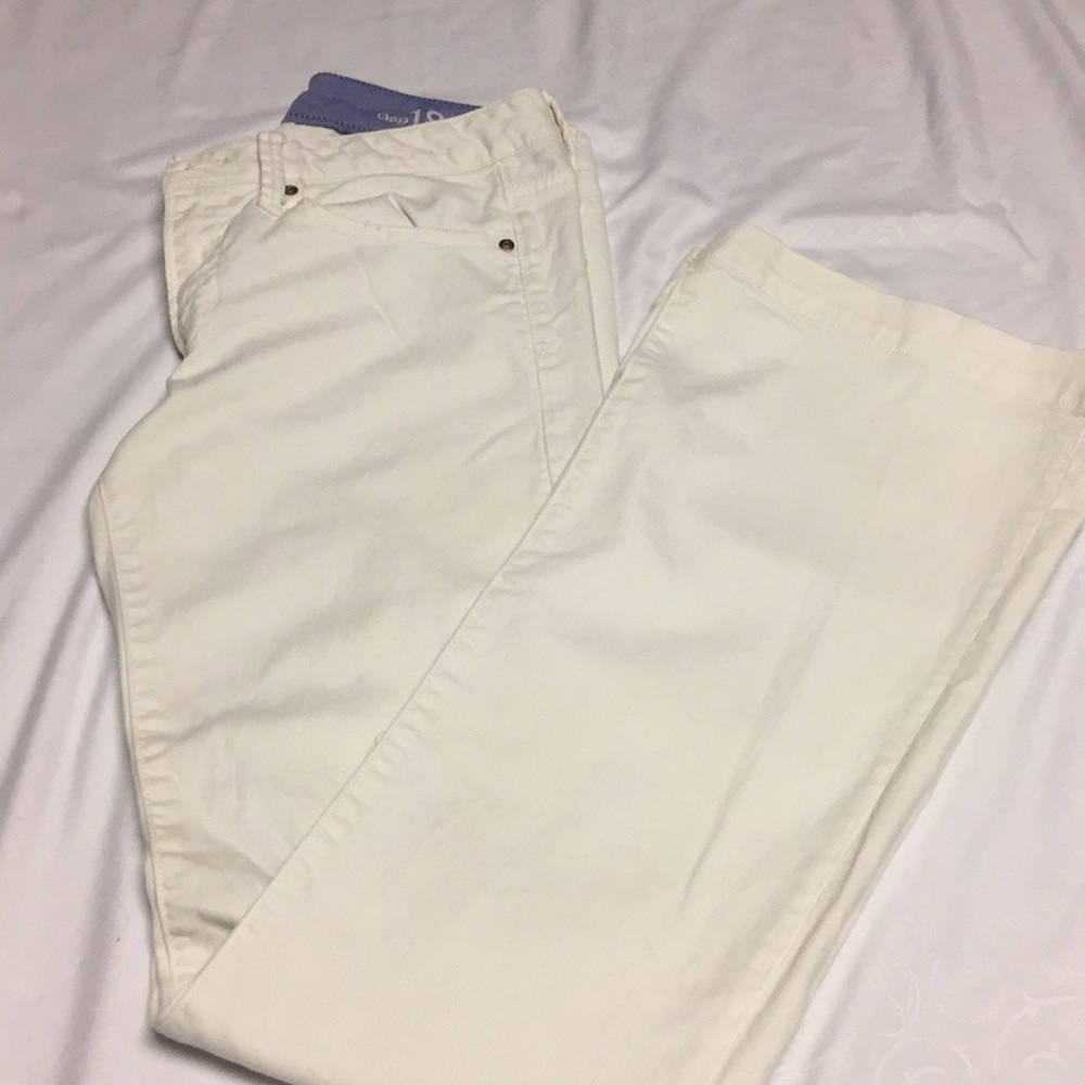 Mid waist beige bootcut jeans